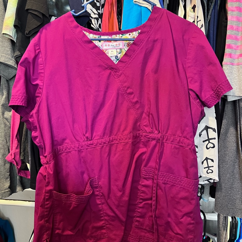 Koi scrubs